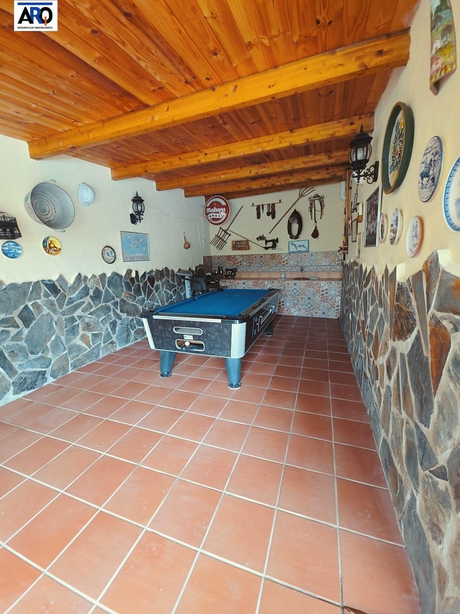 5 soveværelse Villa til salg i Rincon de la Victoria med swimmingpool garage - € 1.150.000 (Ref: 9978801)