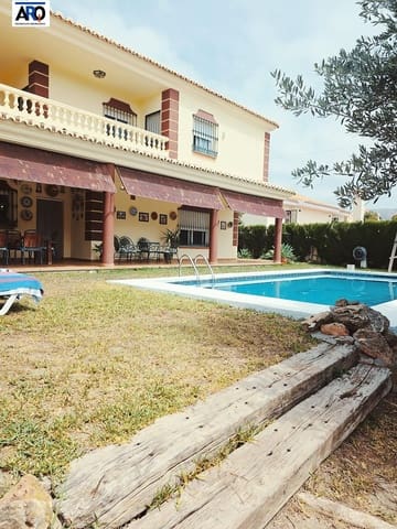 5 soveværelse Villa til salg i Rincón de la Victoria med swimmingpool garage - € 1.150.000 (Ref: 9978801)