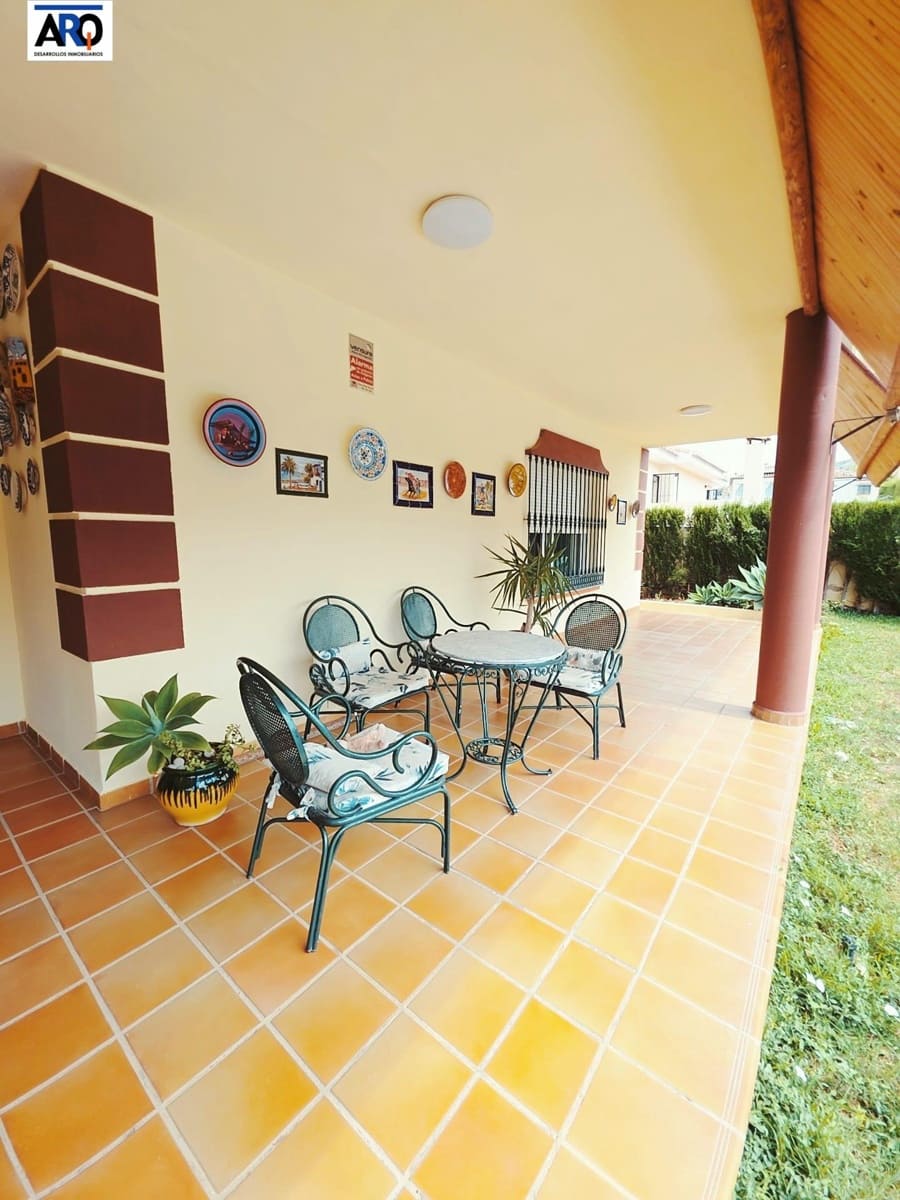 5 soveværelse Villa til salg i Rincon de la Victoria med swimmingpool garage - € 1.150.000 (Ref: 9978801)