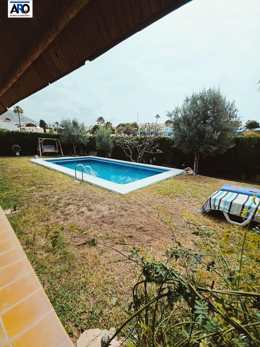 5 soveværelse Villa til salg i Rincon de la Victoria med swimmingpool garage - € 1.150.000 (Ref: 9978801)
