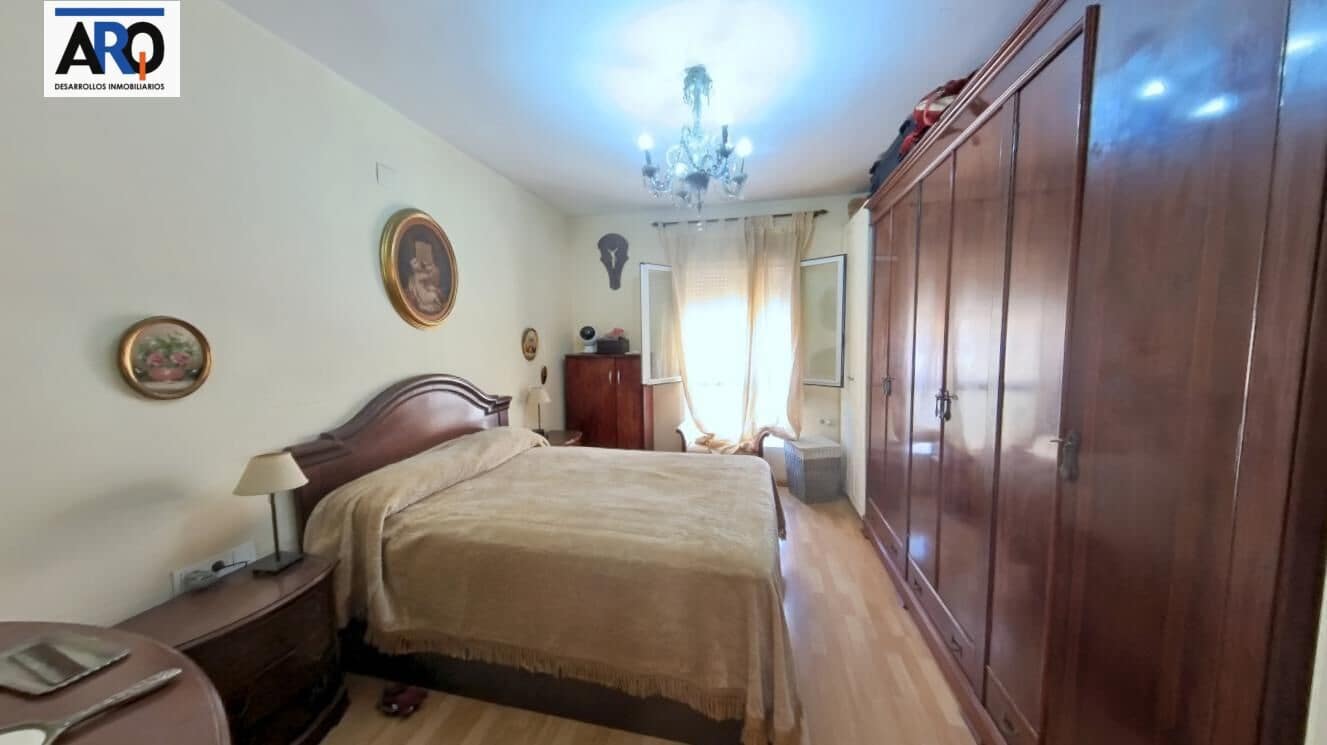 4 sovrum Lägenhet till salu i Malaga stad med garage - 642 500 € (Ref: 9978804)