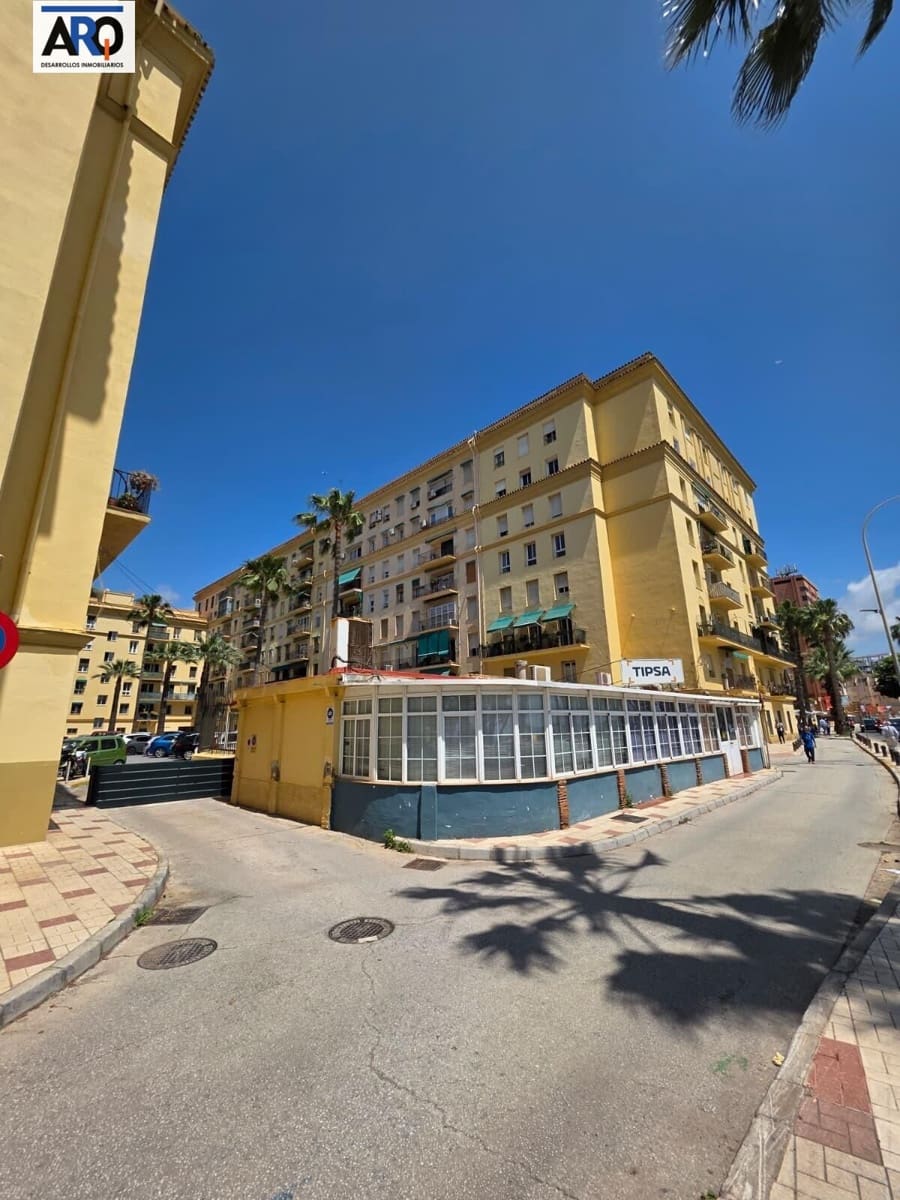 4 sovrum Lägenhet till salu i Malaga stad med garage - 642 500 € (Ref: 9978804)