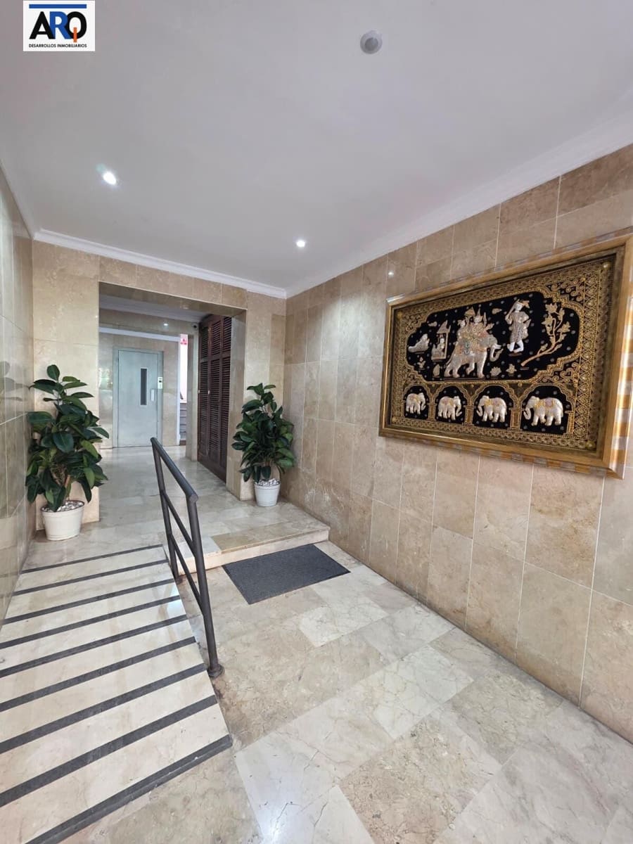 4 sovrum Lägenhet till salu i Malaga stad med garage - 642 500 € (Ref: 9978804)