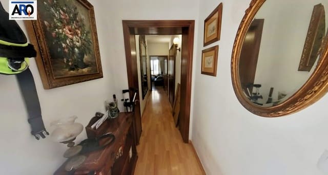 4 soveværelse Lejlighed til salg i La Malagueta, Málaga by med garage - € 642.500 (Ref: 9978804)