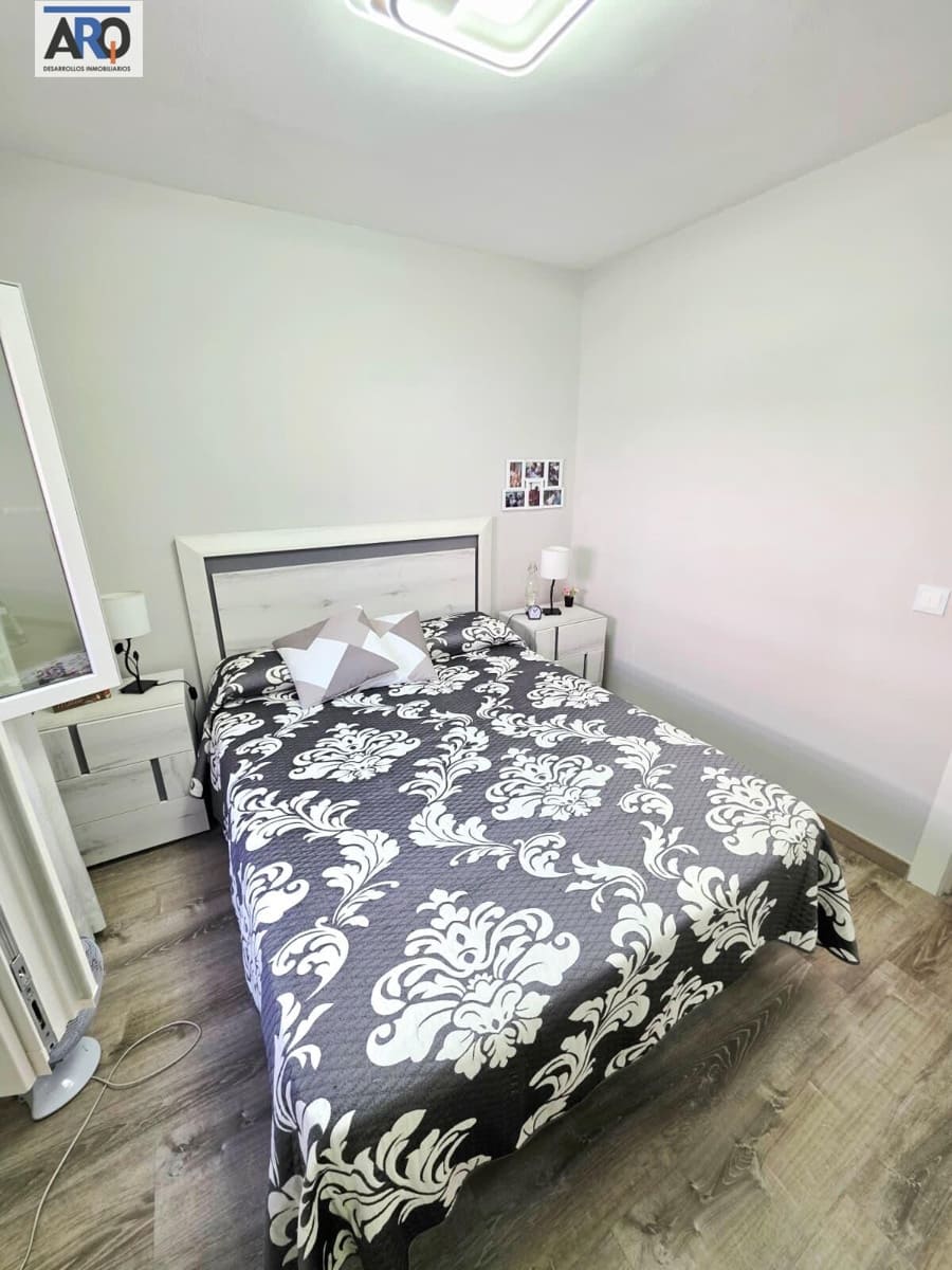3 slaapkamer Appartement te koop in Malaga stad - € 285.000 (Ref: 9978805)