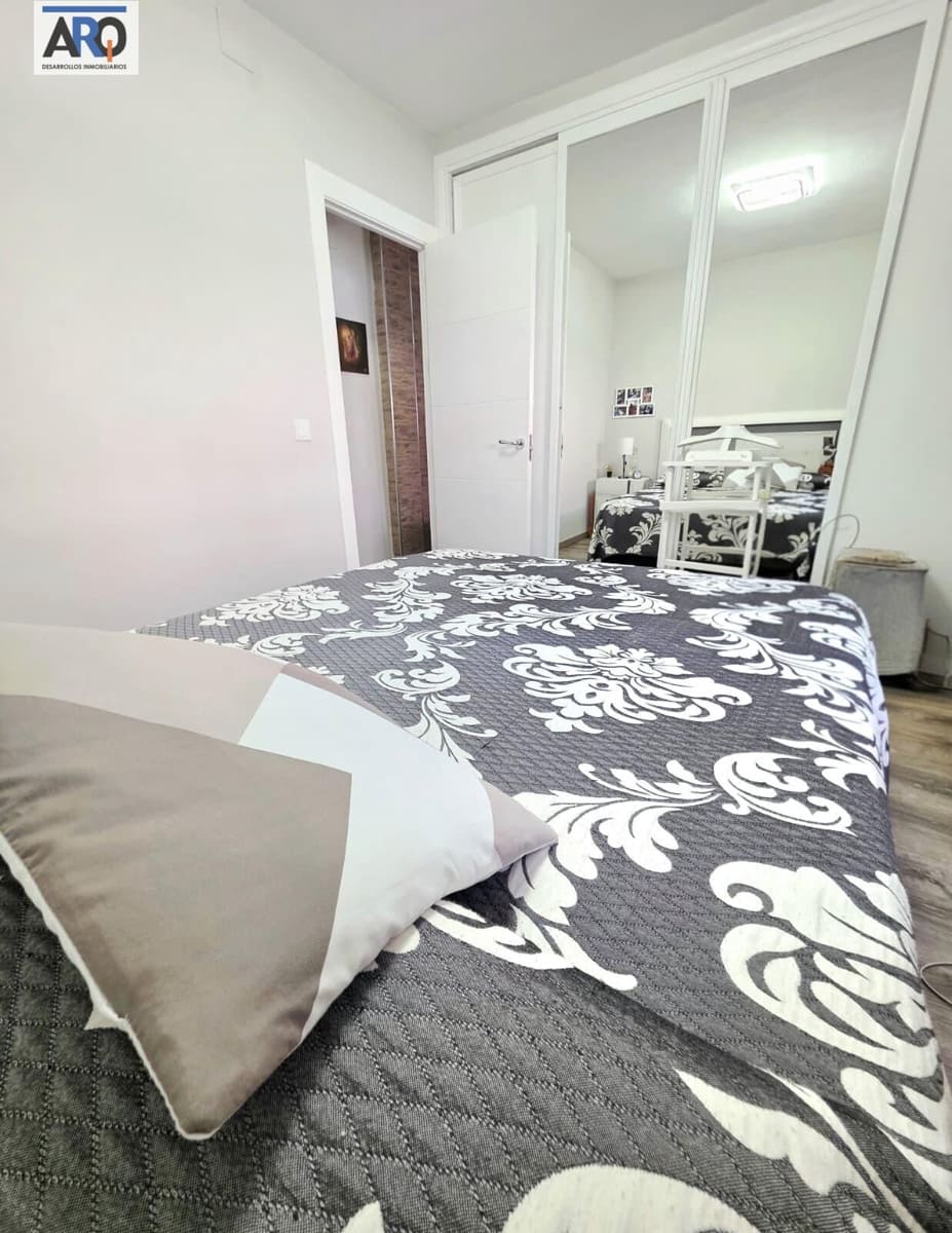 3 slaapkamer Appartement te koop in Malaga stad - € 285.000 (Ref: 9978805)