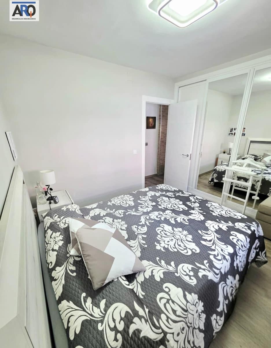 3 slaapkamer Appartement te koop in Malaga stad - € 285.000 (Ref: 9978805)