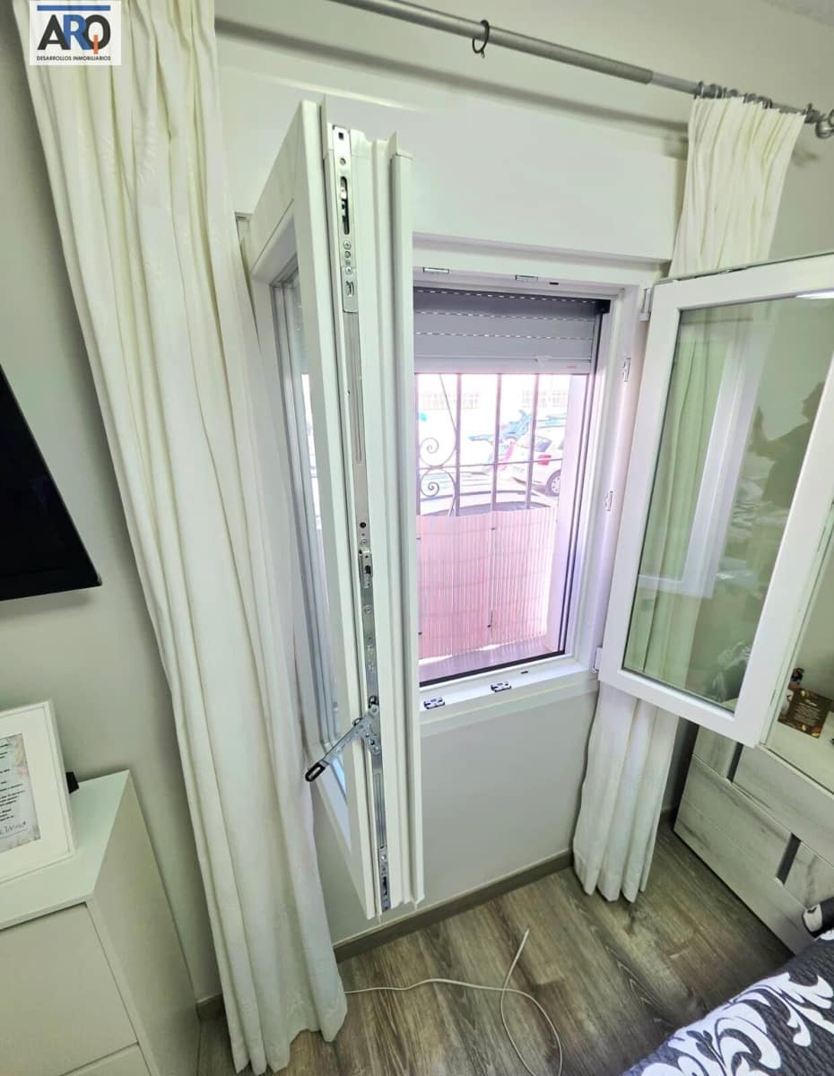 3 slaapkamer Appartement te koop in Malaga stad - € 285.000 (Ref: 9978805)