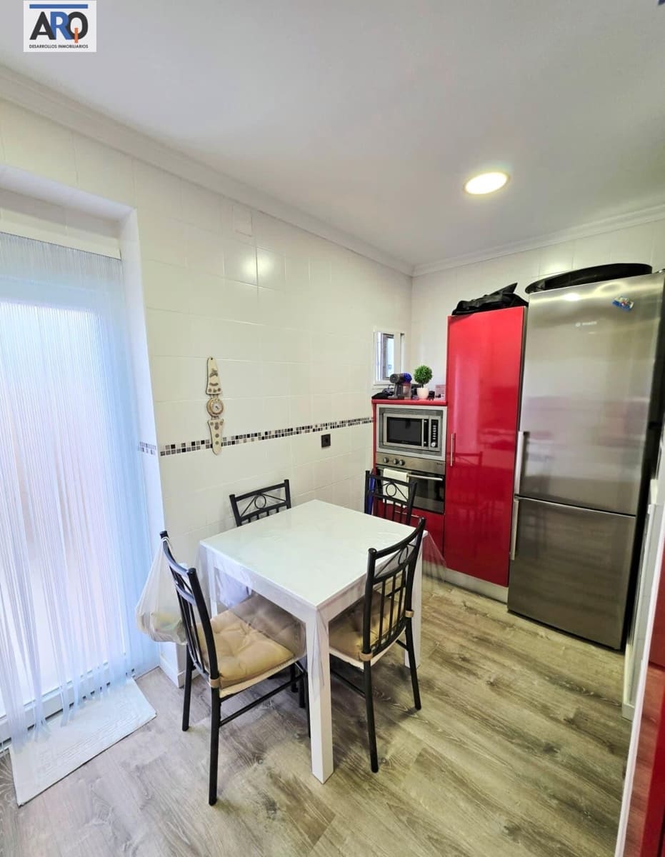 3 slaapkamer Appartement te koop in Malaga stad - € 285.000 (Ref: 9978805)