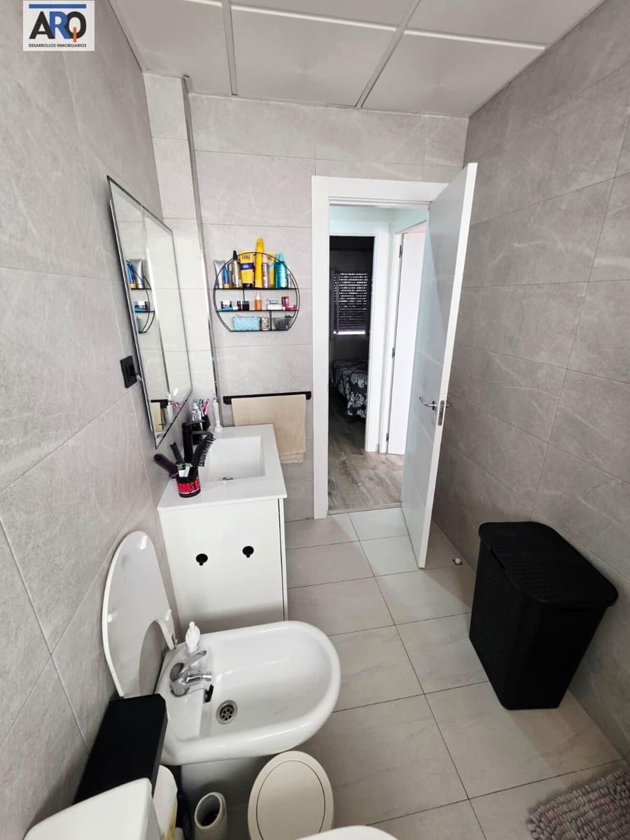 3 slaapkamer Appartement te koop in Malaga stad - € 285.000 (Ref: 9978805)