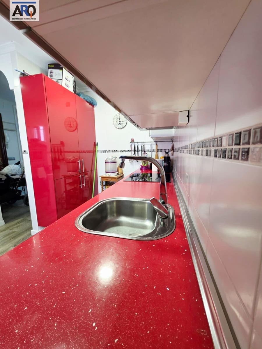 3 sovrum Lägenhet till salu i Malaga stad - 285 000 € (Ref: 9978805)