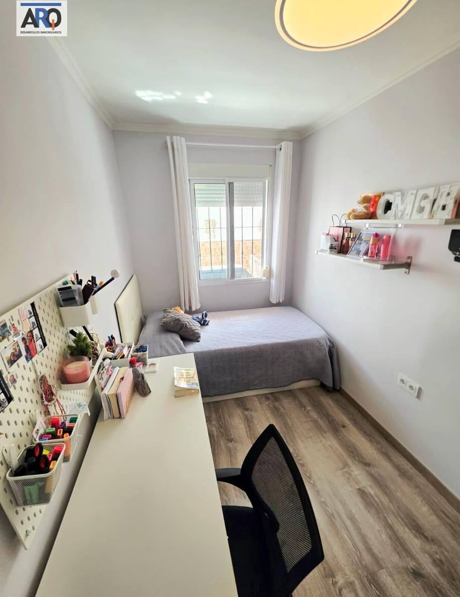 3 sovrum Lägenhet till salu i Malaga stad - 285 000 € (Ref: 9978805)