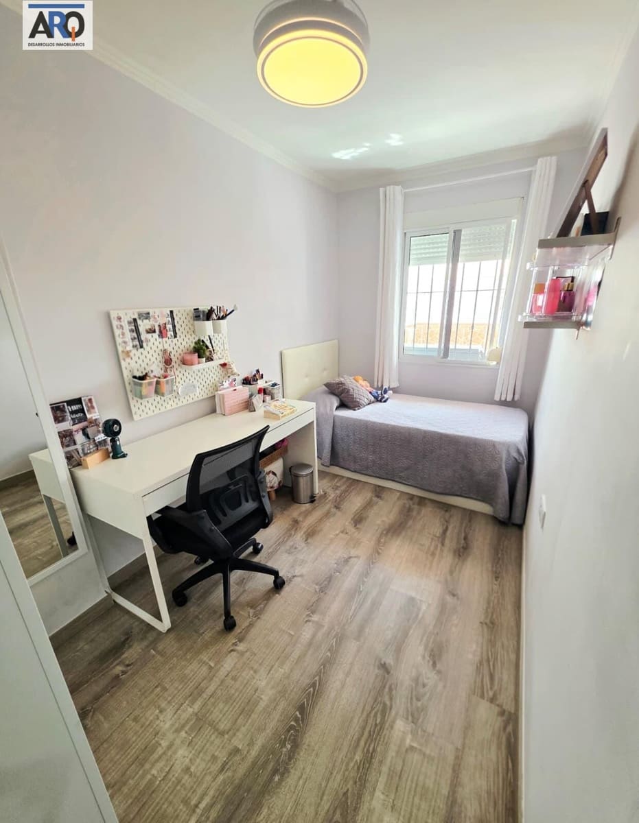 3 sovrum Lägenhet till salu i Malaga stad - 285 000 € (Ref: 9978805)