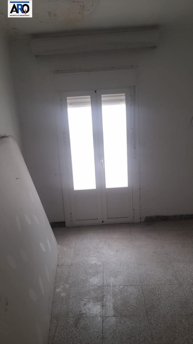 3 bedroom Townhouse for sale in Setenil de las Bodegas - € 109,000 (Ref: 9987148)