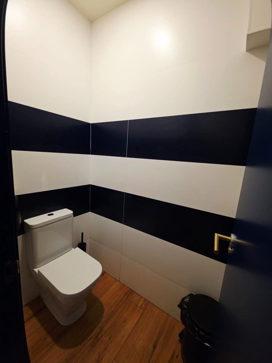 Bedrijf te koop in Malaga stad - € 199.000 (Ref: 9994190)