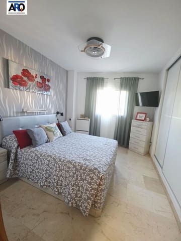 3 quarto Apartamento para venda em Rincón de la Victoria com piscina garagem - 350 000 € (Ref: 9998789)