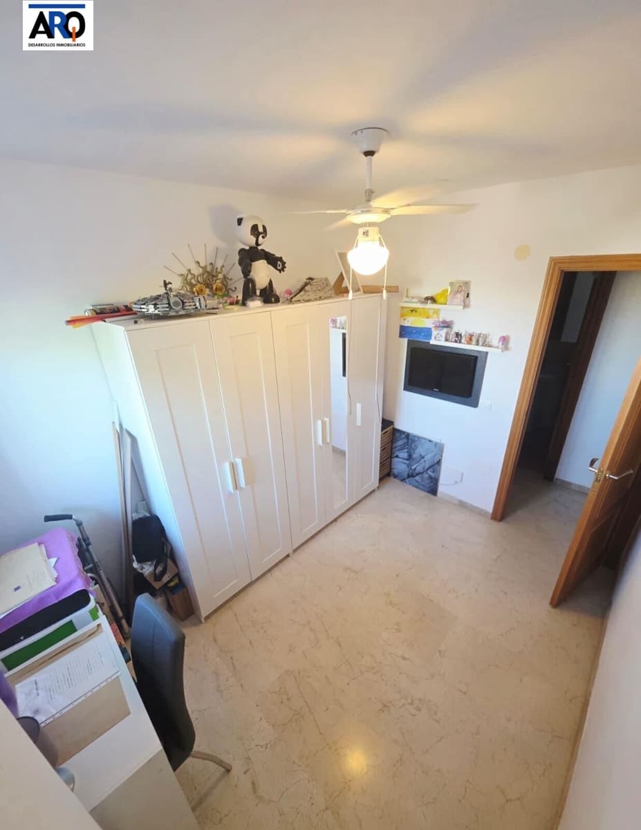 3 quarto Apartamento para venda em Rincon de la Victoria com piscina garagem - 350 000 € (Ref: 9998789)