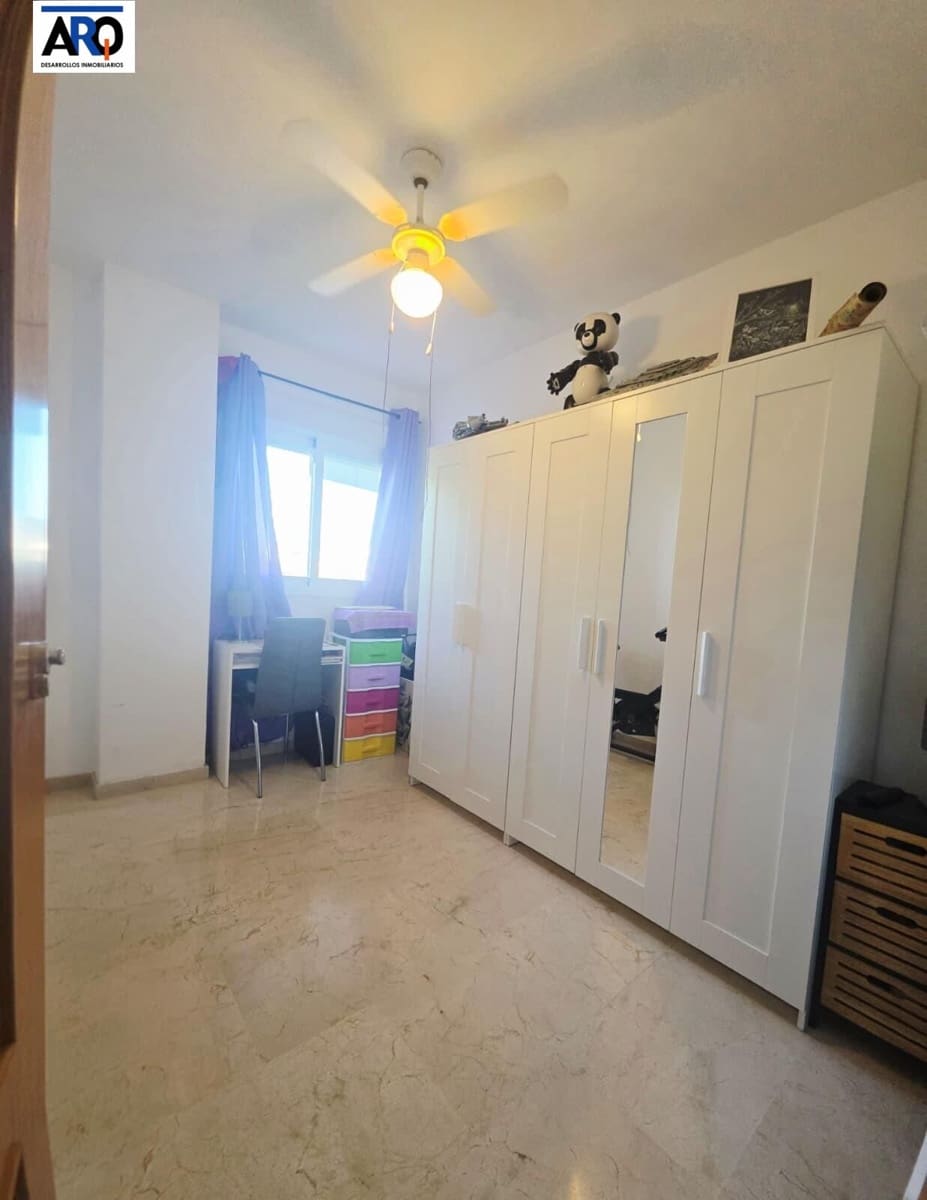 3 quarto Apartamento para venda em Rincon de la Victoria com piscina garagem - 350 000 € (Ref: 9998789)