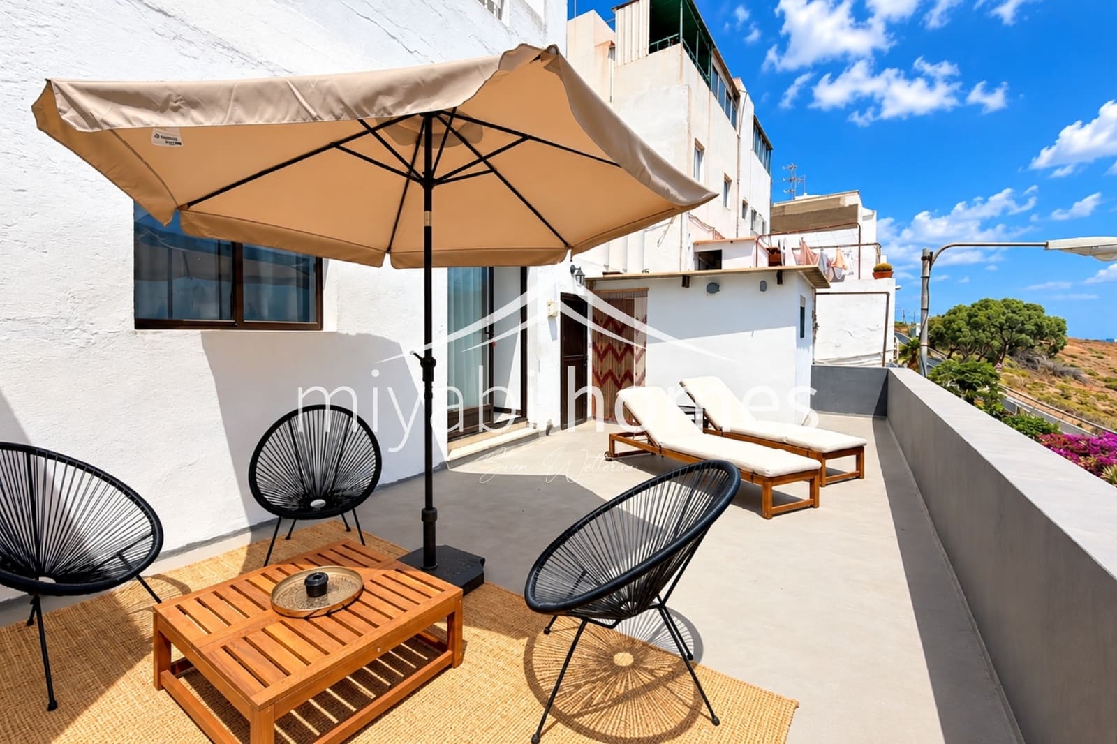 Piso de 2 habitaciones en Telde en alquiler - 1.100 € (Ref: 10072695)