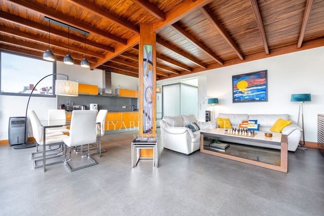 3 chambre Penthouse à vendre à Las Palmas de Gran Canaria - 820 000 € (Ref: 9409668)