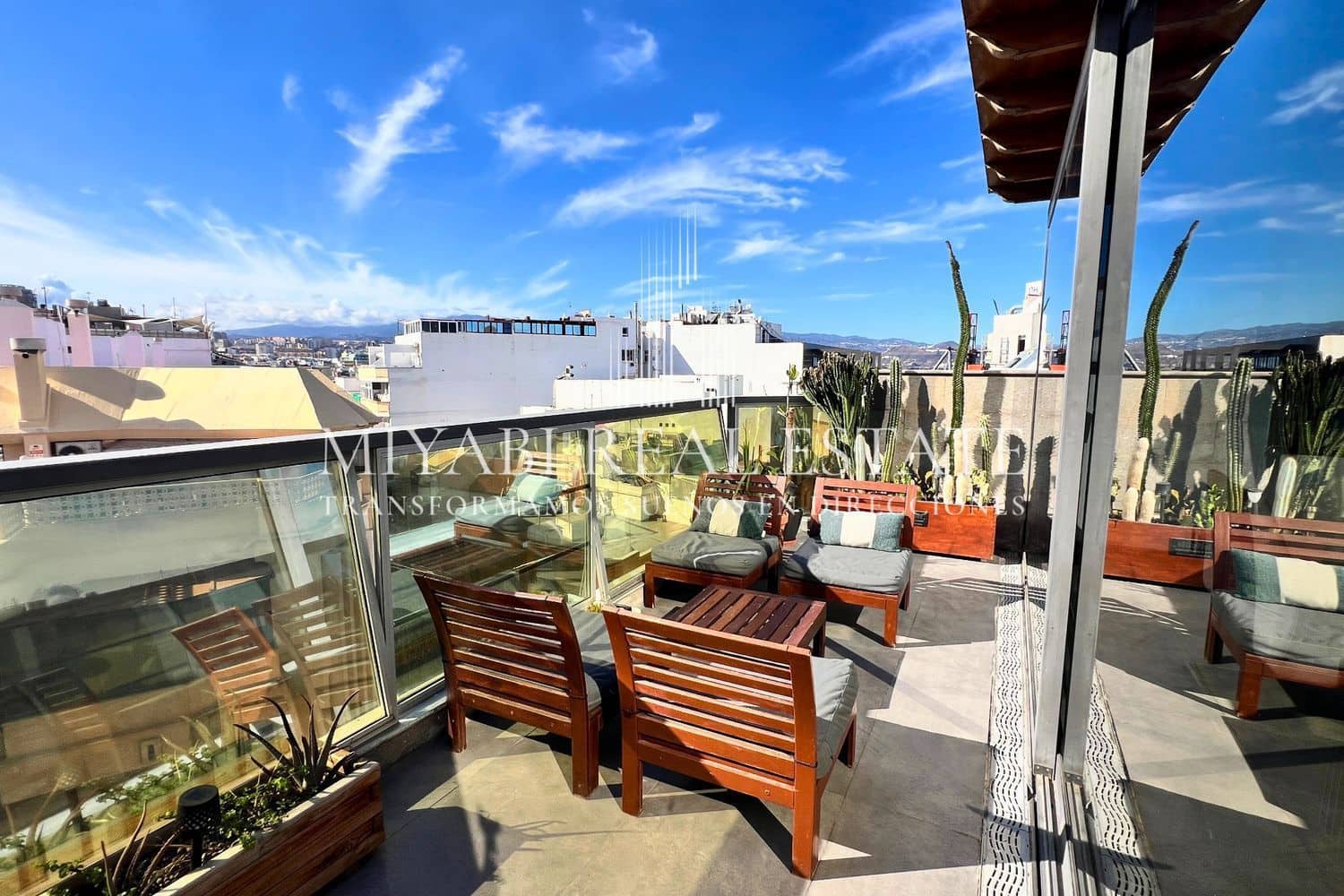 3 slaapkamer Penthouse te koop in Las Palmas de Gran Canaria - € 820.000 (Ref: 9409668)