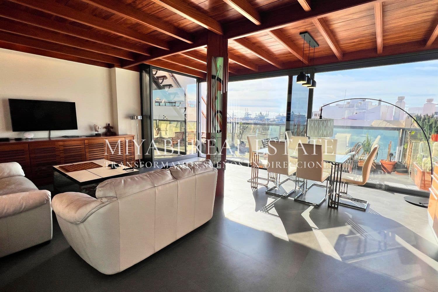 3 slaapkamer Penthouse te koop in Las Palmas de Gran Canaria - € 820.000 (Ref: 9409668)