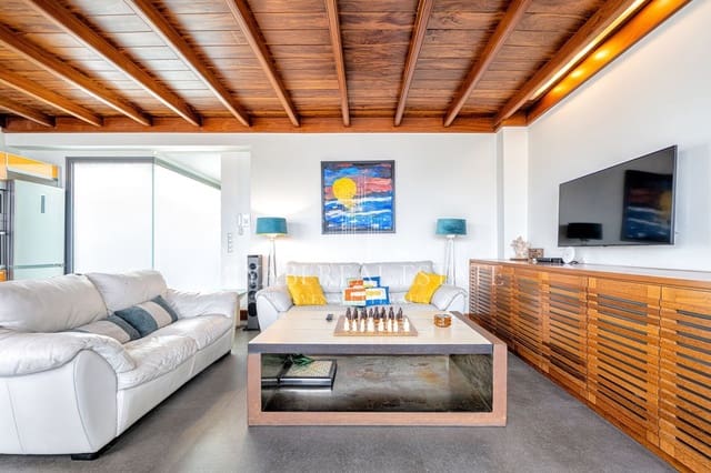 3 chambre Penthouse à vendre à Las Palmas de Gran Canaria - 820 000 € (Ref: 9409668)