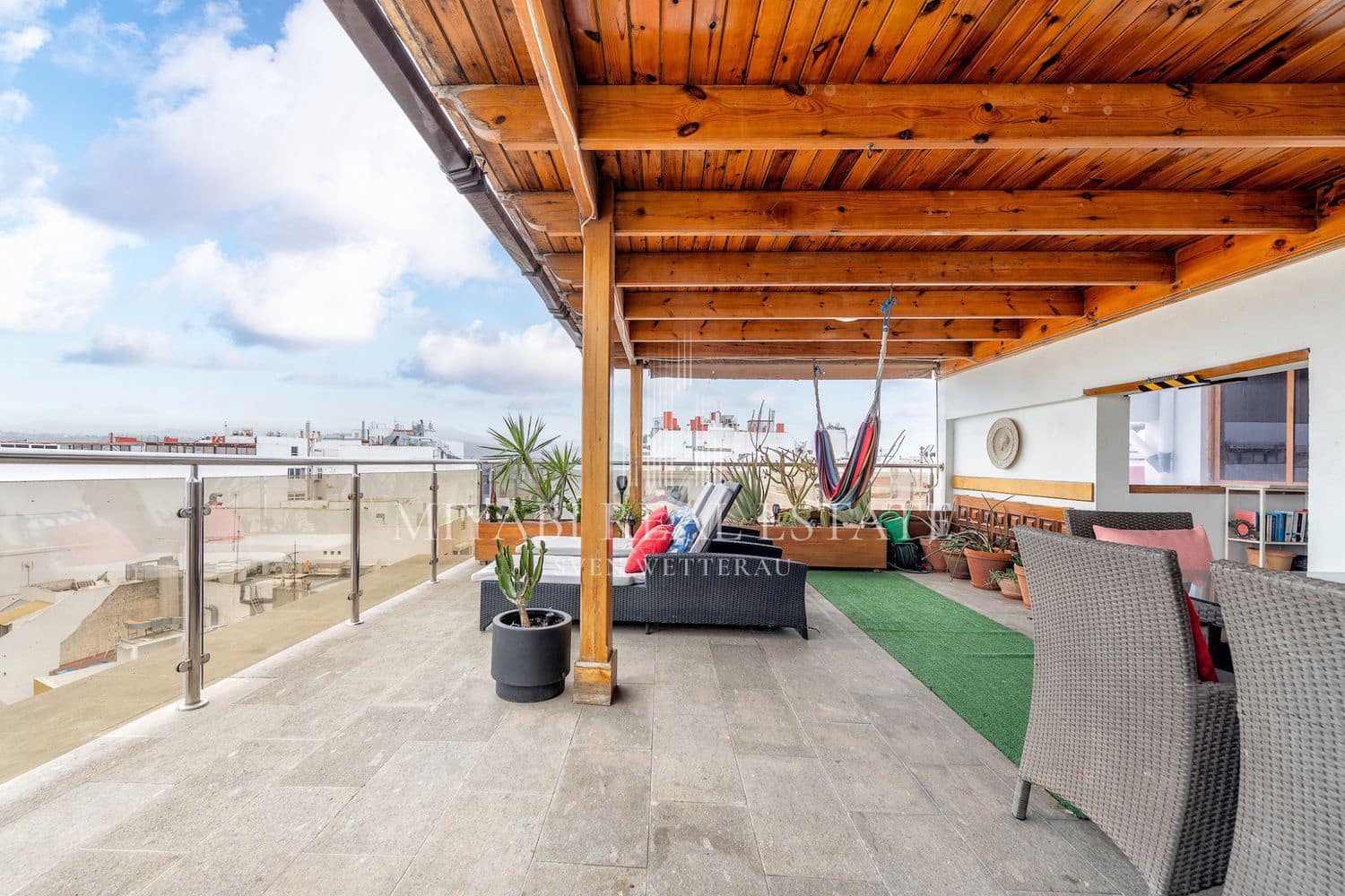 3 slaapkamer Penthouse te koop in Las Palmas de Gran Canaria - € 820.000 (Ref: 9409668)