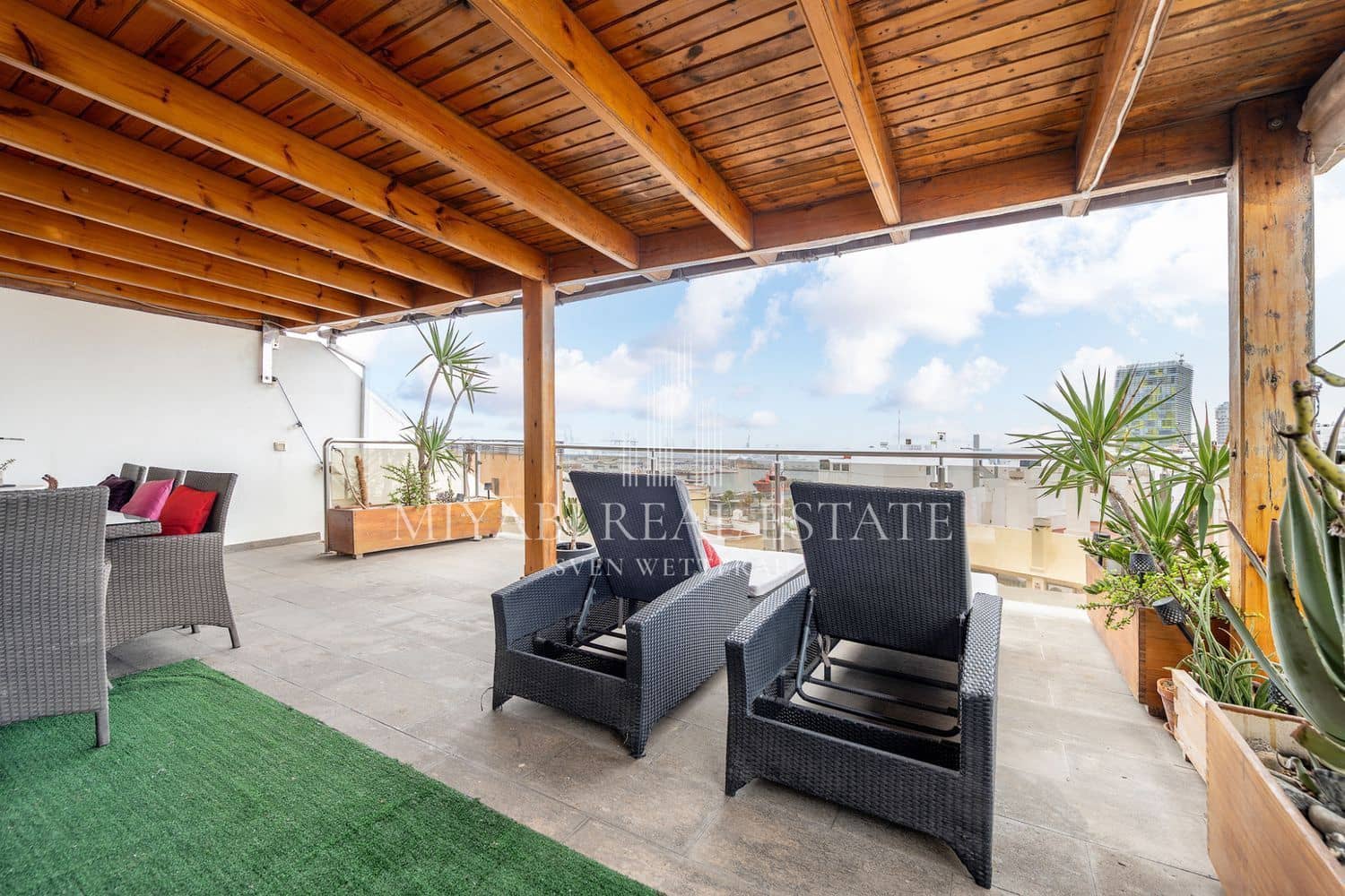 3 slaapkamer Penthouse te koop in Las Palmas de Gran Canaria - € 820.000 (Ref: 9409668)