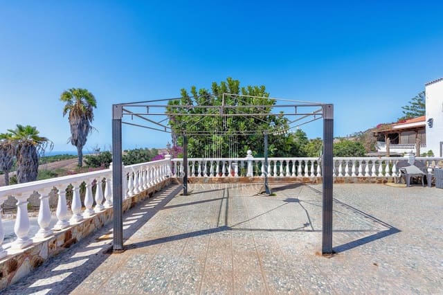 6 chambre Villa/Maison à vendre à El Salobre, San Bartolomé de Tirajana avec piscine - 950 000 € (Ref: 9410945)