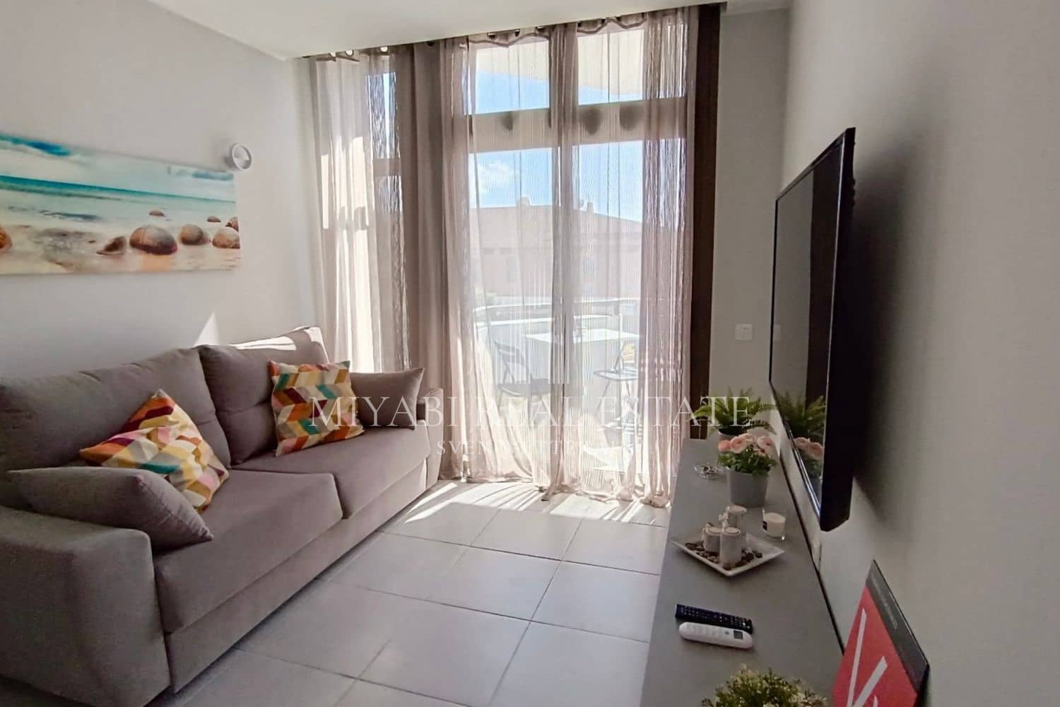 2 slaapkamer Flat te koop in Playa del Ingles met zwembad - € 320.000 (Ref: 9415895)