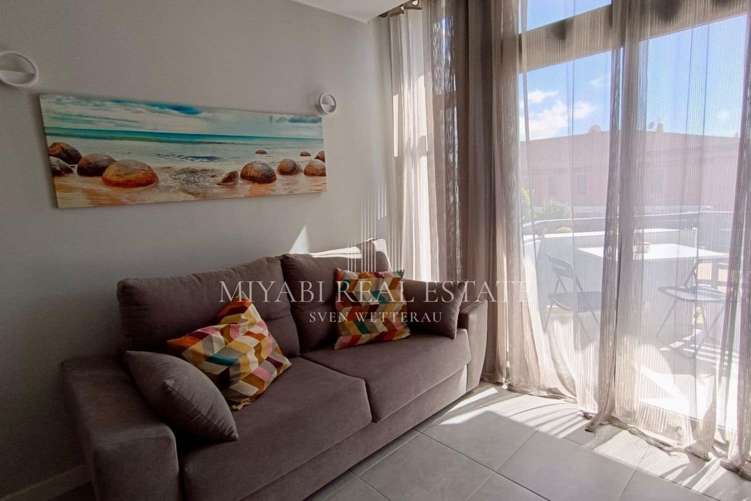 2 slaapkamer Flat te koop in Playa del Ingles met zwembad - € 320.000 (Ref: 9415895)