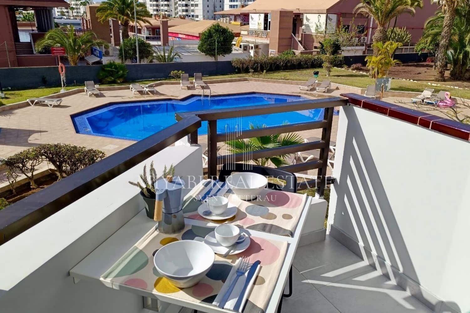 2 slaapkamer Flat te koop in Playa del Ingles met zwembad - € 320.000 (Ref: 9415895)