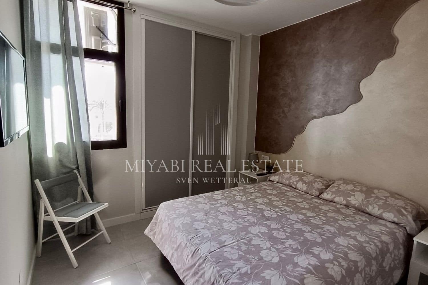 2 slaapkamer Flat te koop in Playa del Ingles met zwembad - € 320.000 (Ref: 9415895)