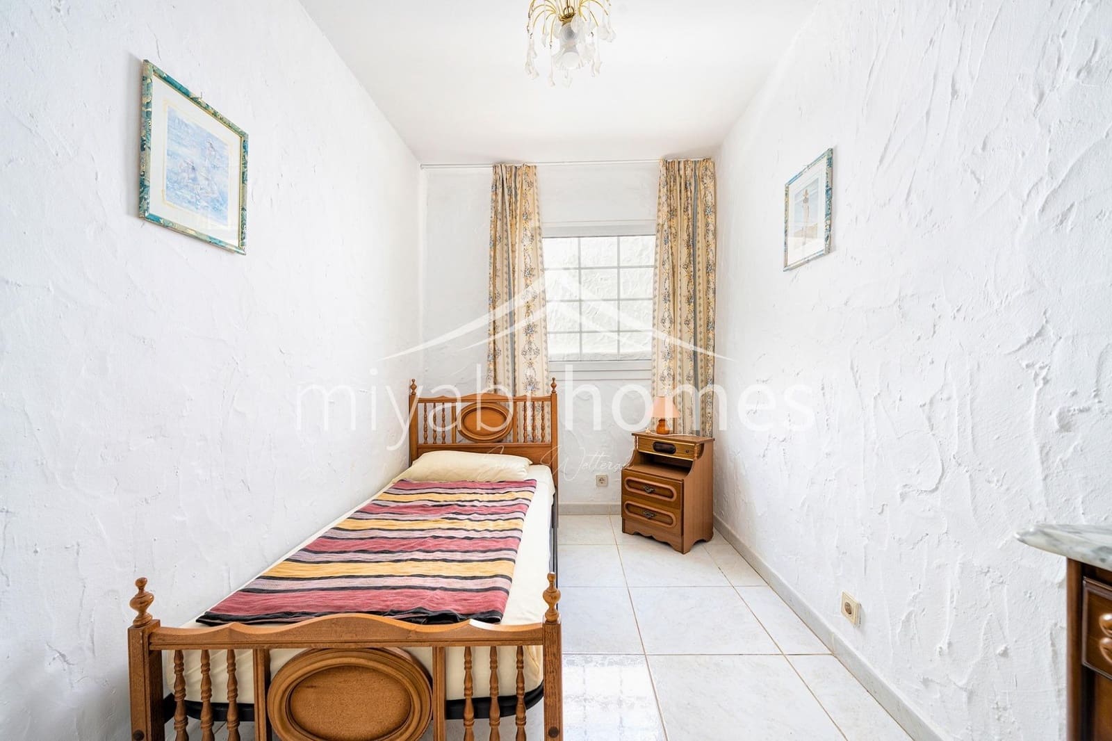 7 bedroom Bungalow for sale in Playa del Ingles with garage - € 1,450,000 (Ref: 9416177)