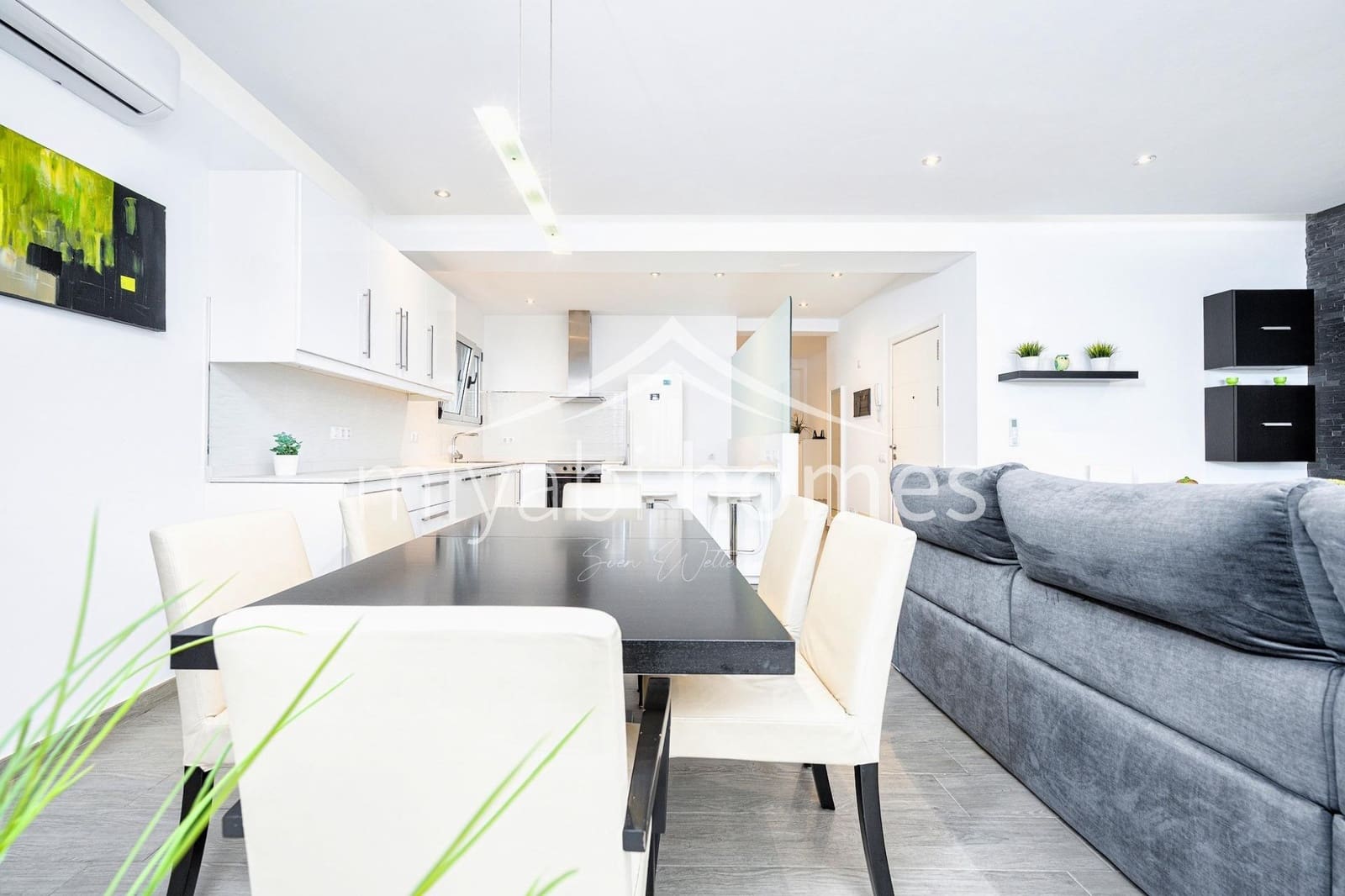 3 bedroom Apartment for sale in Las Palmas de Gran Canaria - € 335,000 (Ref: 9599496)