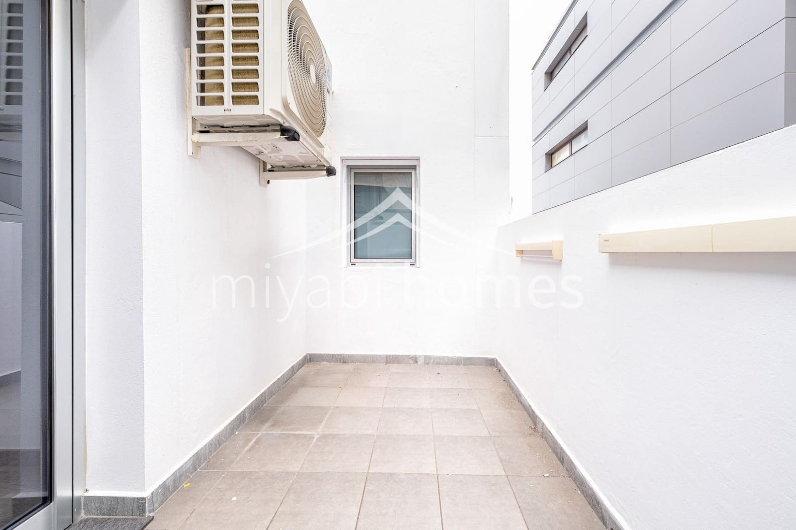 3 bedroom Apartment for sale in Las Palmas de Gran Canaria - € 335,000 (Ref: 9599496)