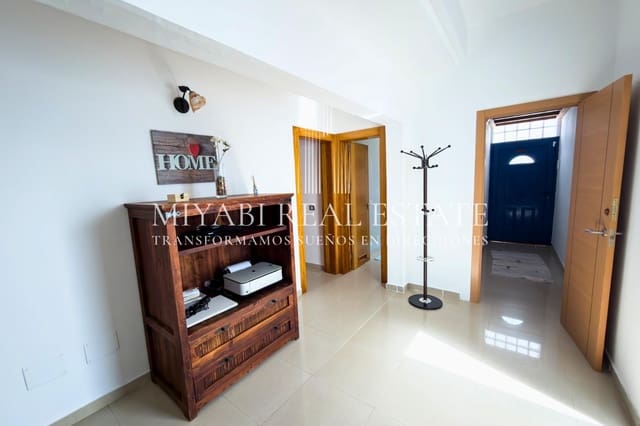 4 sypialnia Bungalow na sprzedaż w Playa Blanca, Yaiza - 630 000 € (Ref: 9711939)