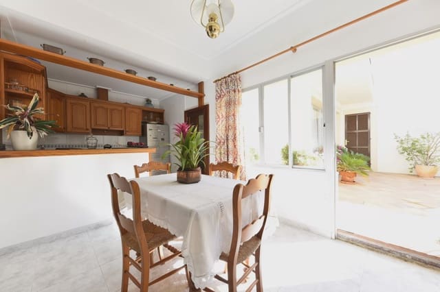 Casa de 4 habitaciones en Sant Llorenç des Cardassar en venta con garaje - 850.000 € (Ref: 10014657)