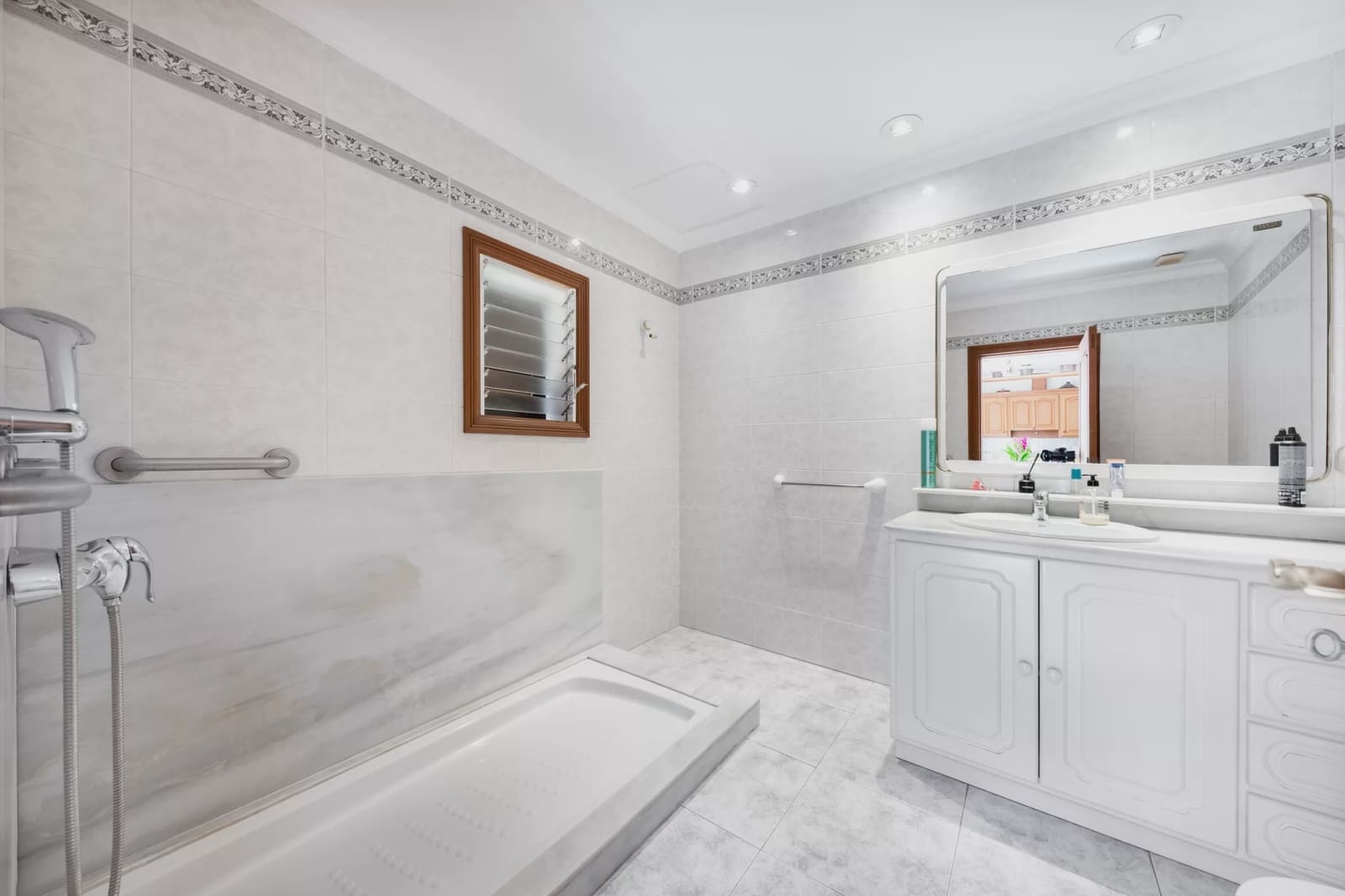 4 sovrum Hus till salu i Sant Llorenc des Cardassar med garage - 850 000 € (Ref: 10014657)