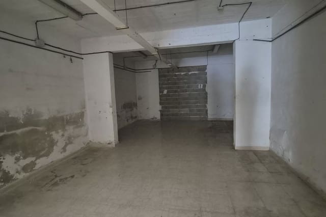 Garage à vendre à Manacor - 125 000 € (Ref: 10043469)