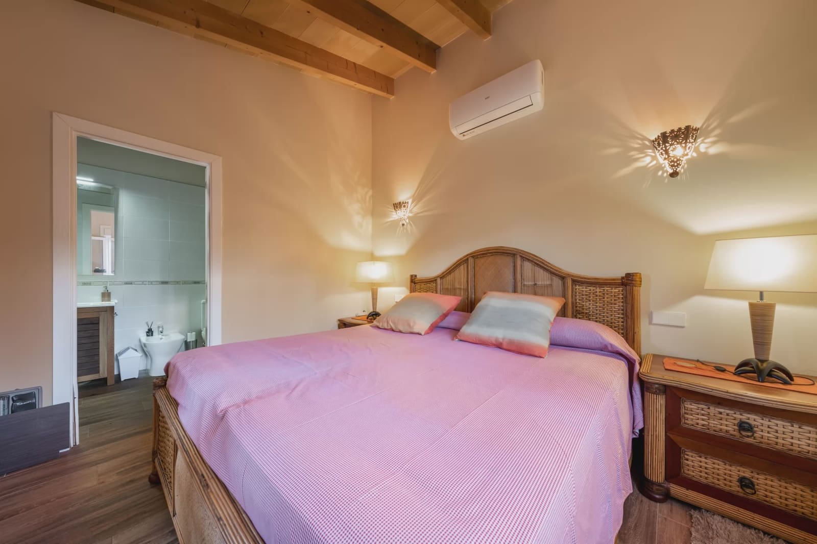 3 soverom Hus til salgs i Cala Mandia med svømmebasseng - € 639 000 (Ref: 10057167)