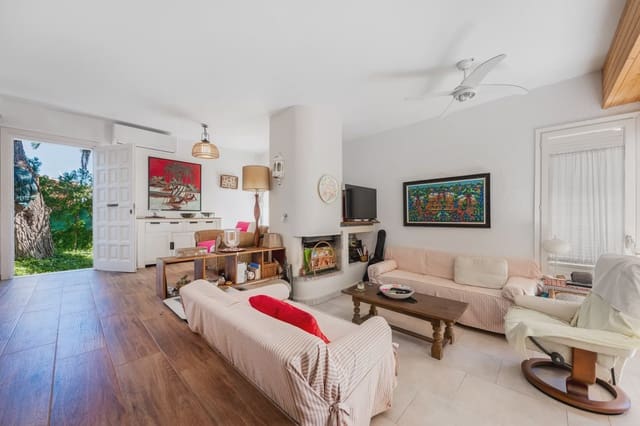 3 sypialnia Dom na sprzedaż w Cala Mandia, Manacor z basenem - 639 000 € (Ref: 10057167)