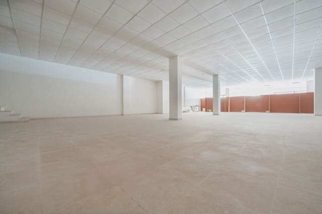 Comercial para venda em Manacor - 450 000 € (Ref: 10060525)