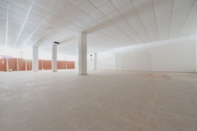 Comercial para venda em Manacor - 450 000 € (Ref: 10060525)