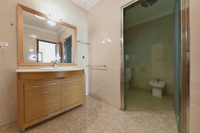 Casa de 4 habitaciones en Palma de Mallorca en venta - 680.000 € (Ref: 10088651)