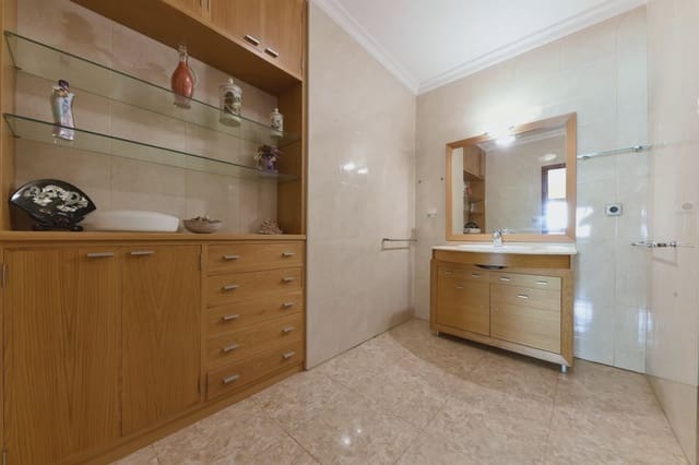 Casa de 4 habitaciones en Palma de Mallorca en venta - 680.000 € (Ref: 10088651)