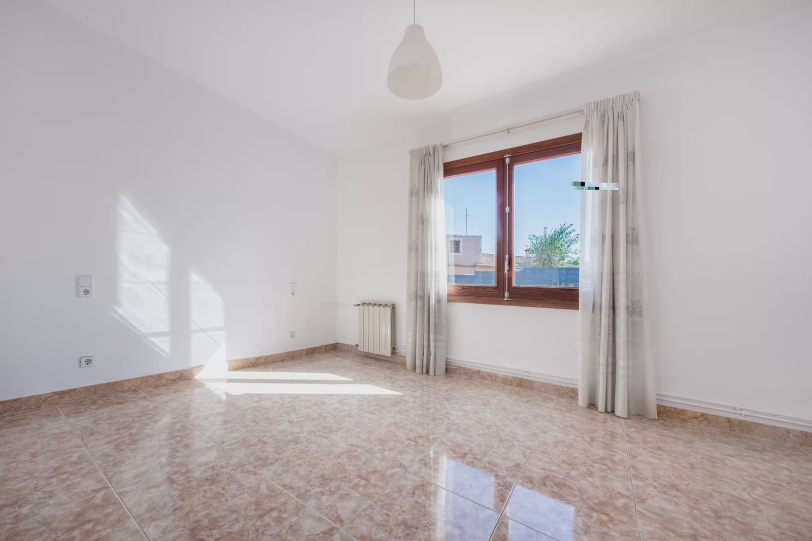 4 bedroom Townhouse for sale in Palma de Mallorca - € 680,000 (Ref: 10088651)