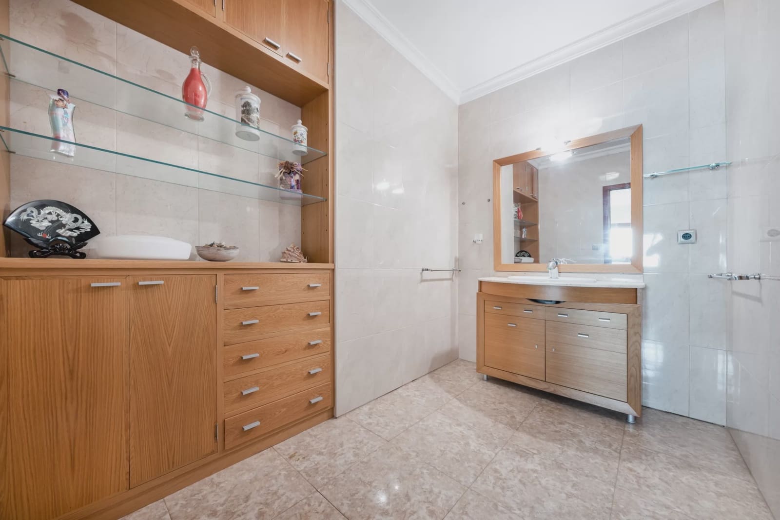 4 bedroom Townhouse for sale in Palma de Mallorca - € 680,000 (Ref: 10088651)