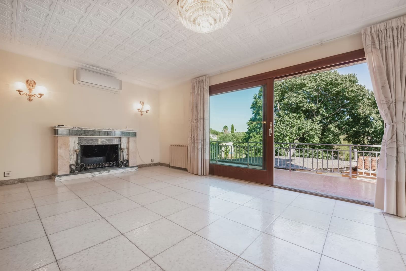 4 bedroom Townhouse for sale in Palma de Mallorca - € 680,000 (Ref: 10088651)